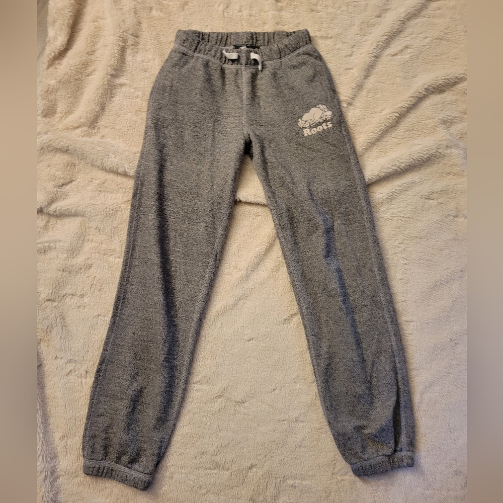 Roots pants